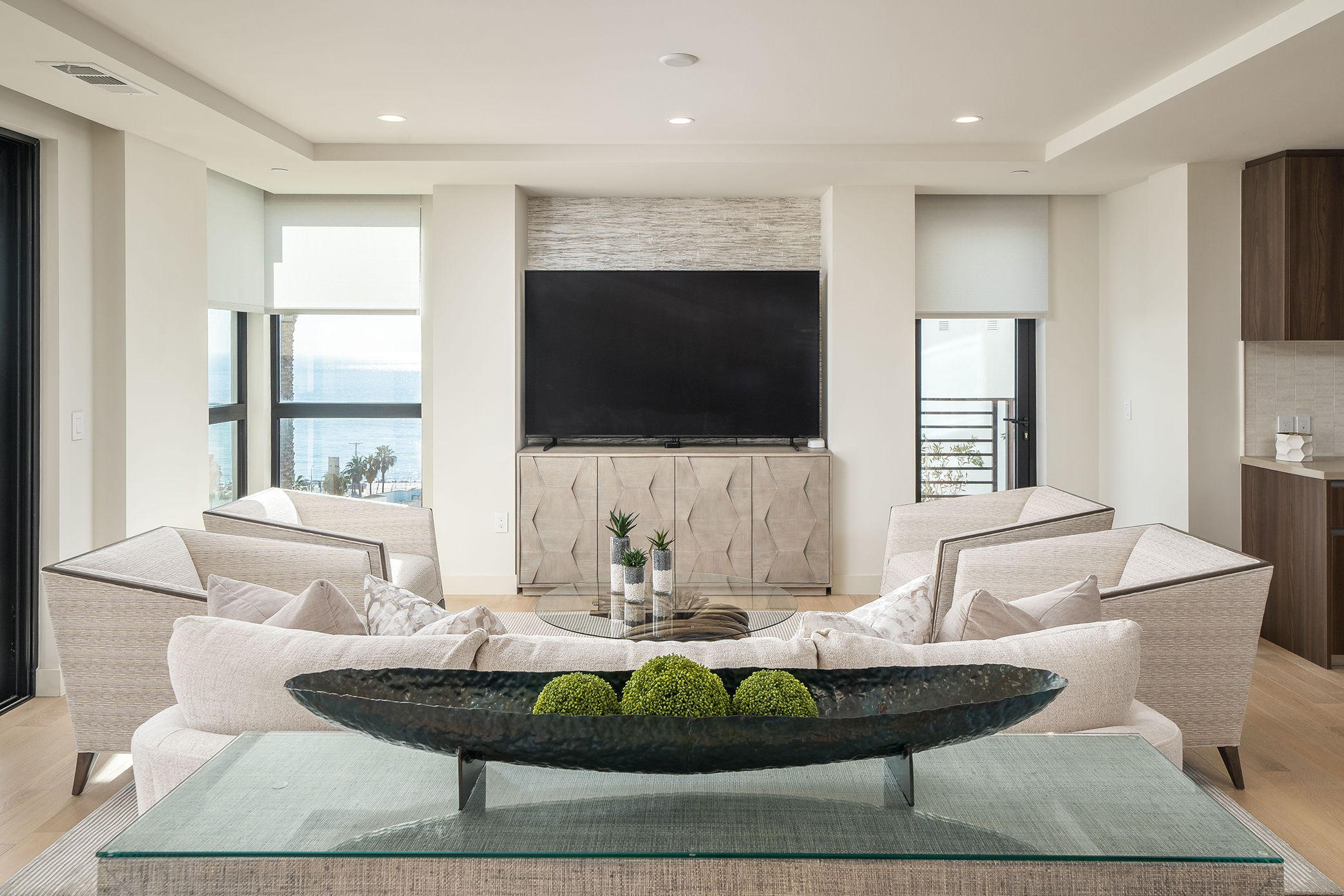 Contemporary Interior Designer